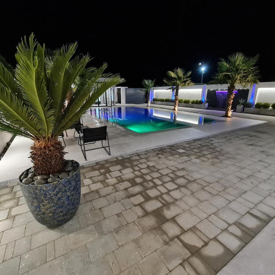 Lt Luxury Villa Rrushkull  외부 사진