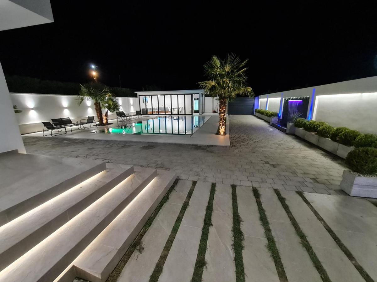 Lt Luxury Villa Rrushkull  외부 사진
