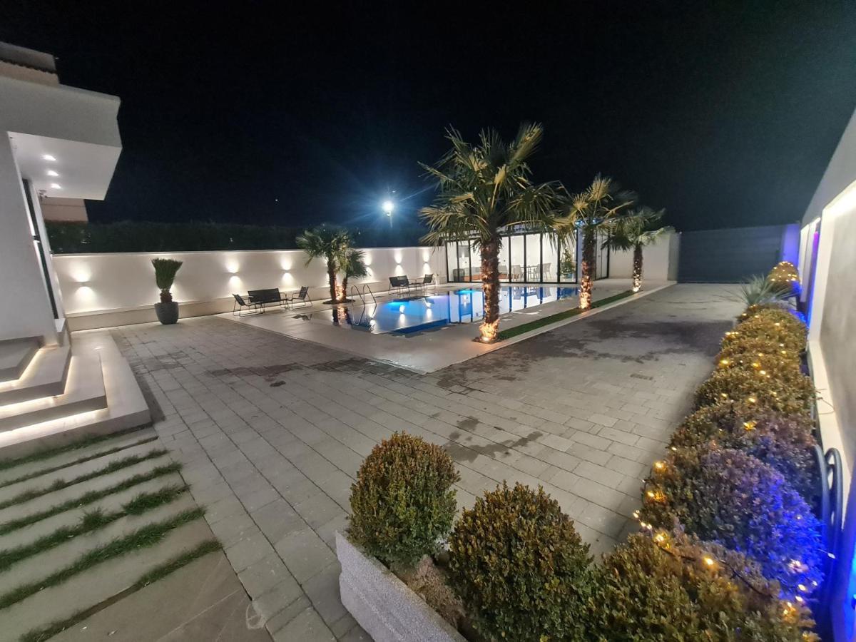 Lt Luxury Villa Rrushkull  외부 사진